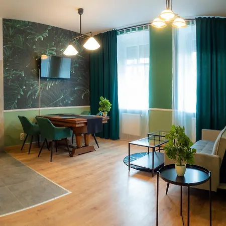 Apartment Punkt - Z Jacuzzi W Centrum Gliwic
