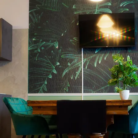 Punkt - Z Jacuzzi W Centrum Gliwic 아파트