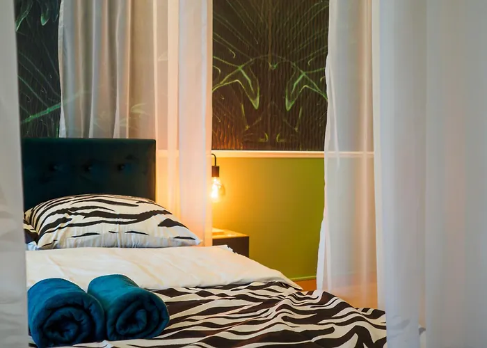 Punkt - Z Jacuzzi W Centrum Gliwic Appartement